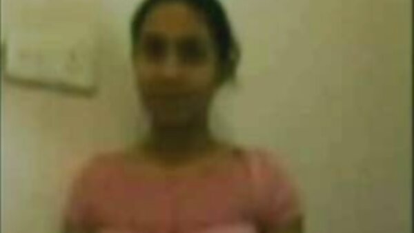 கவர்ச்சியான நிக்கோல் அனிஸ்டன் தனது புண்டையை வெளியில் சாப்பிட்டுள்ளார்